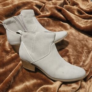 Women's Off White Ankle Boots